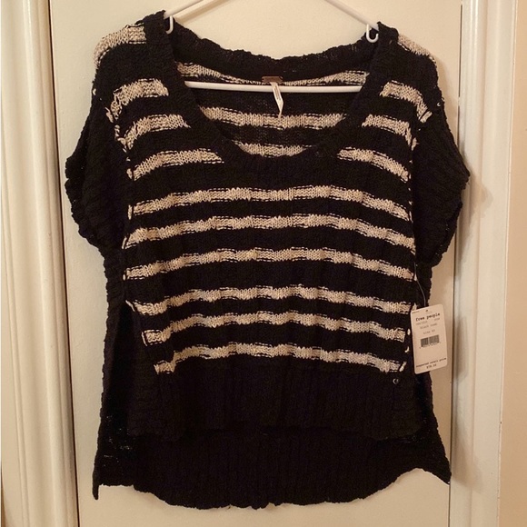 New Free People Black White Sweater Best Top XS - Picture 1 of 3